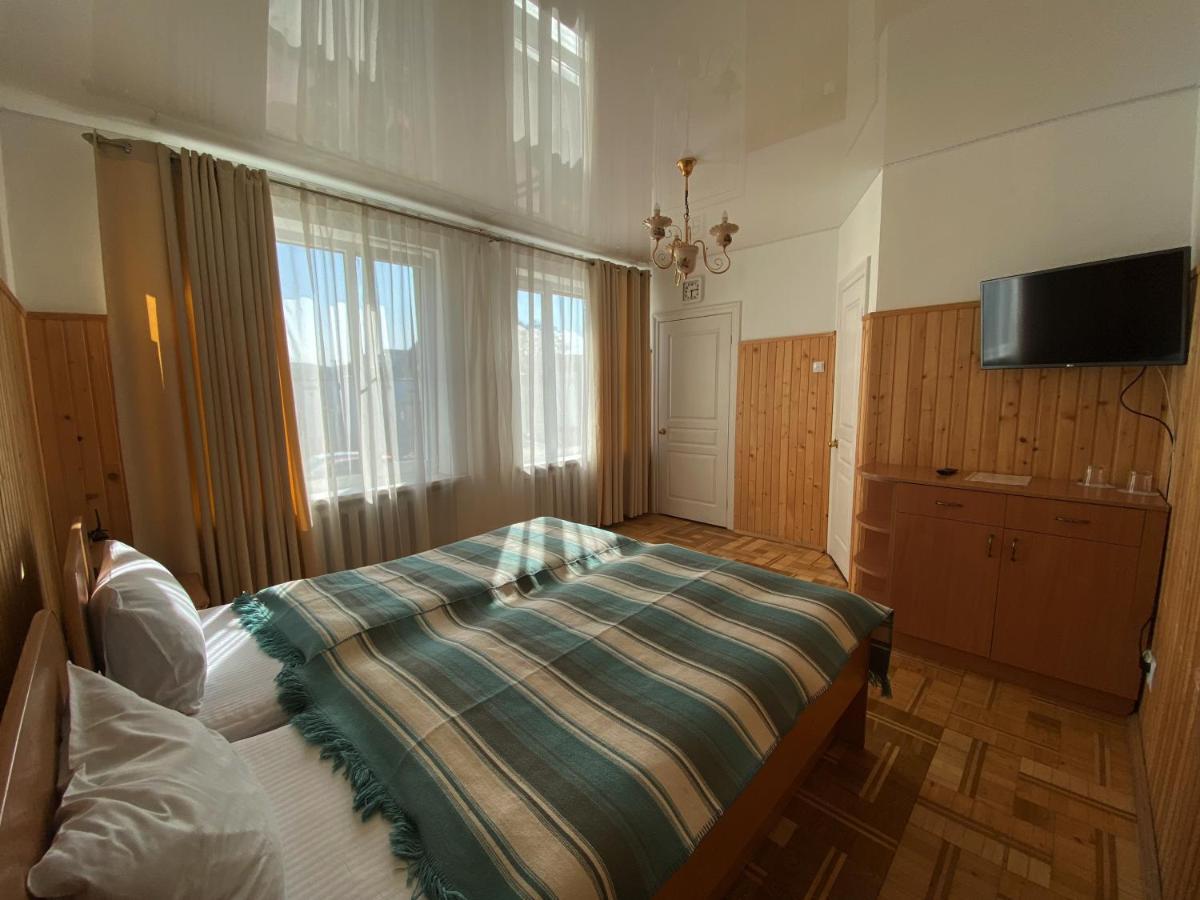 Olena Resort Brjuchowytschi Exterior foto