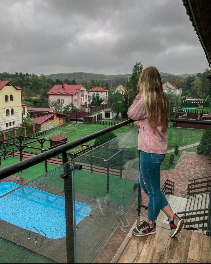 Olena Resort Brjuchowytschi Exterior foto