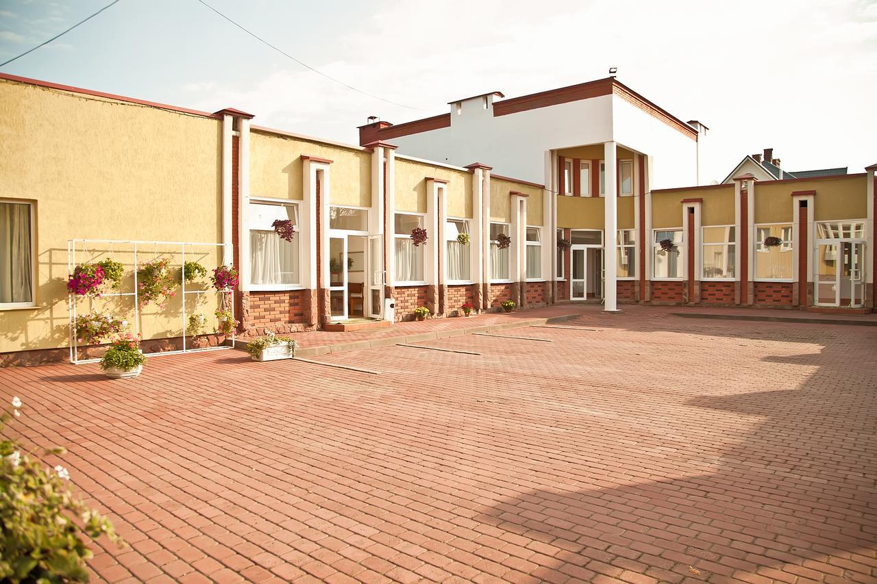 Olena Resort Brjuchowytschi Exterior foto